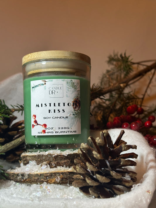 8oz 100% Luxury Soy Scented Candle | Mistletoe Kiss